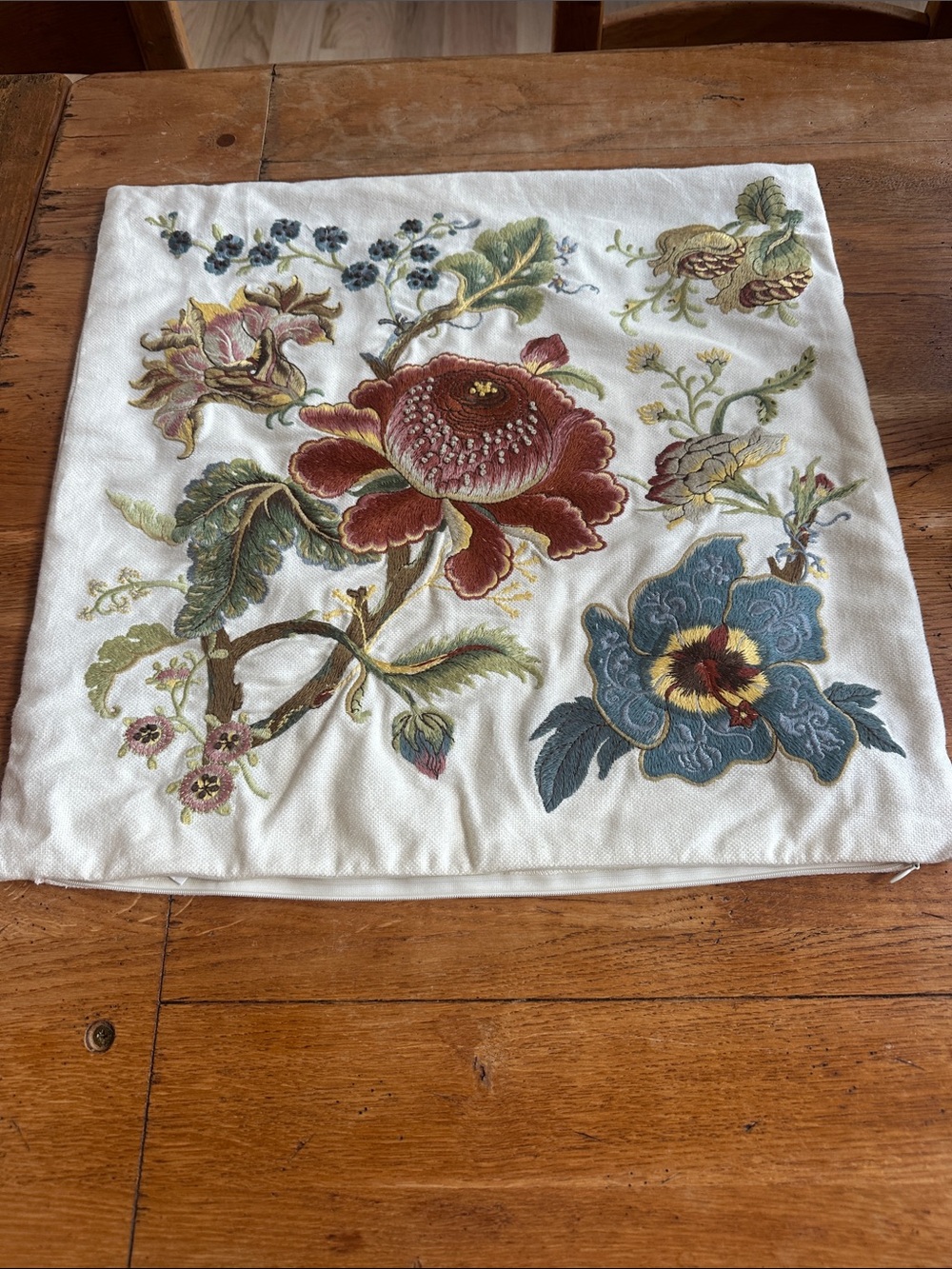 TWO Floral Embroidered Linen POTTERY BARN 20x20 like new pillow case vers - Picture 4 of 5